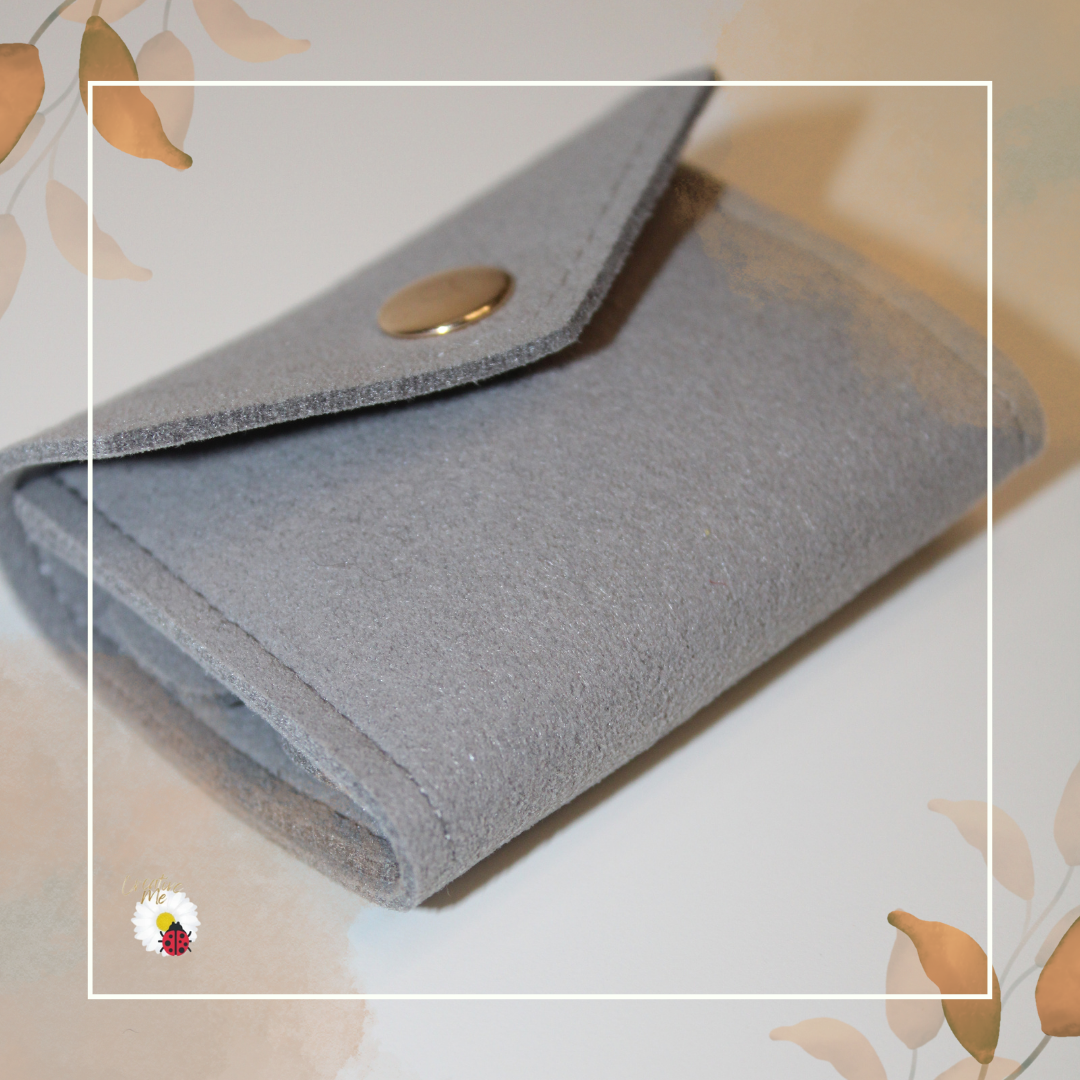 Mini Porta-Joias – Compacto e Elegante