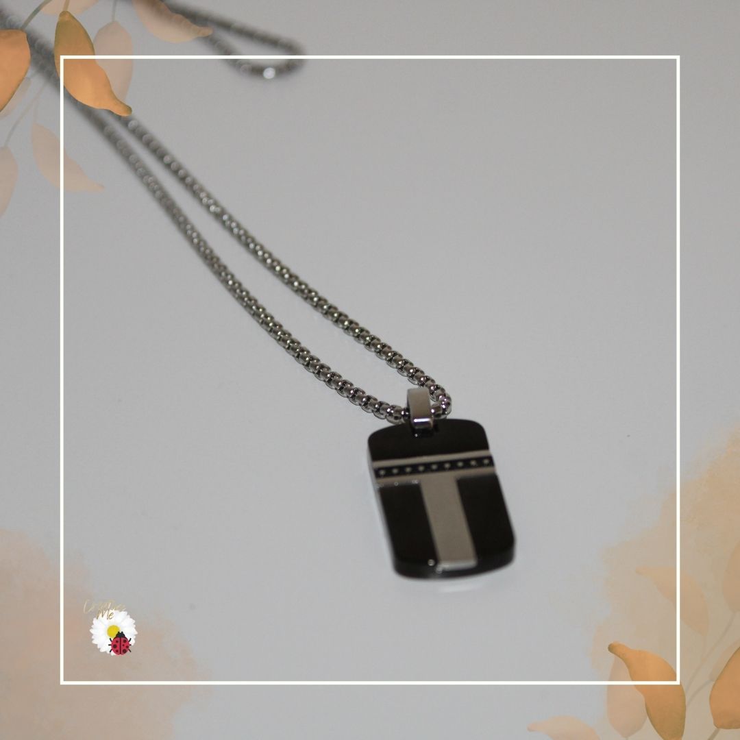 Colar Masculino em Aço com Pingente Preto e Prateado