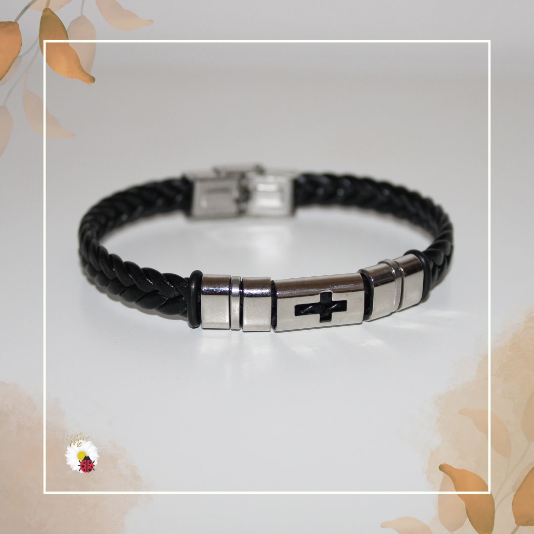 Pulseira Preta Entrançada com Cruz em Aço