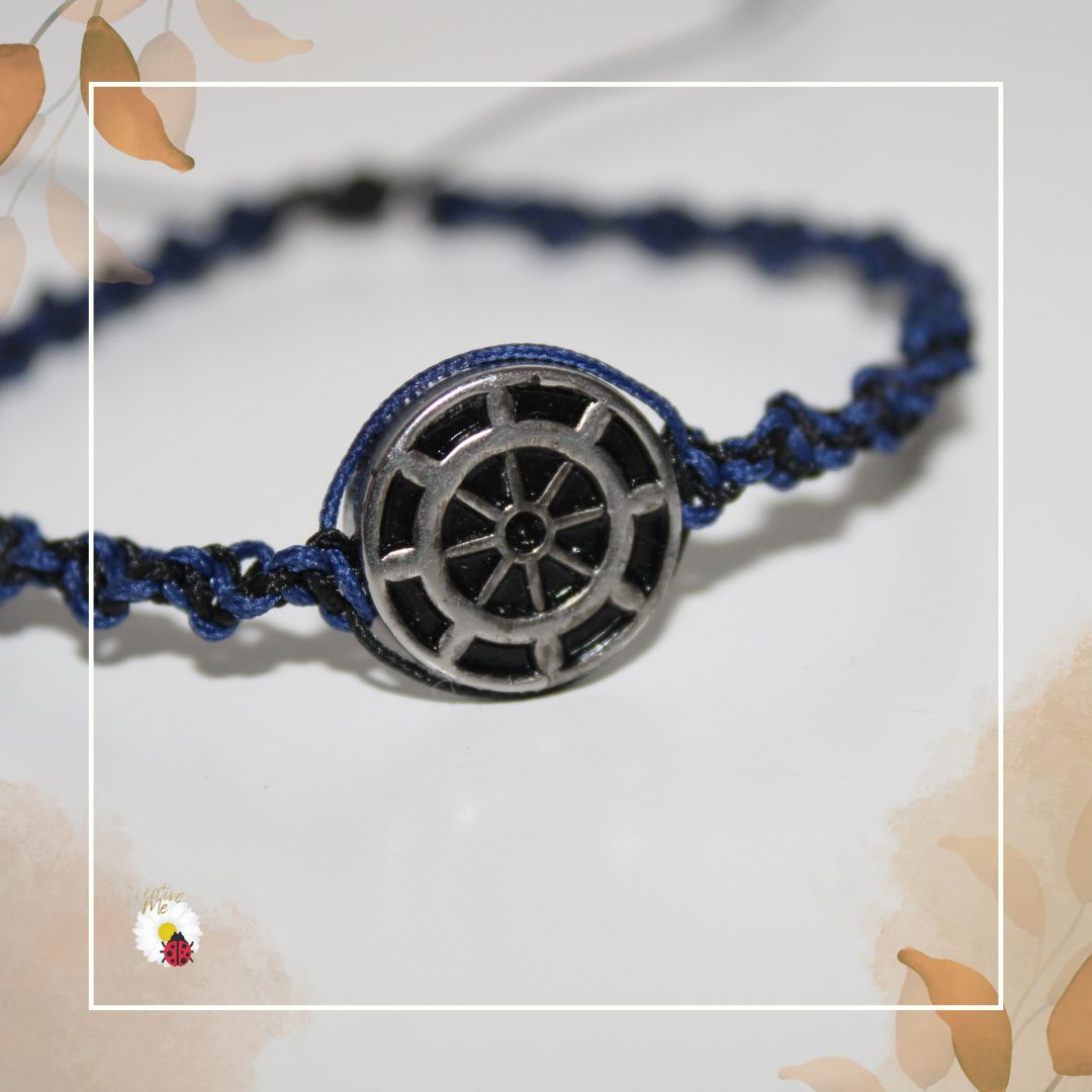 Pulseira em Fio Preto e Azul com Caravela
